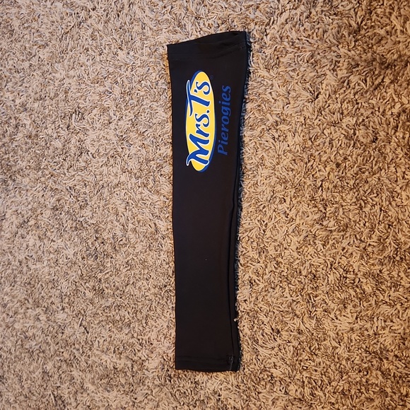 McCutchen #22 Pittsburgh Pirates Arm Sleeve - Picture 4 of 5